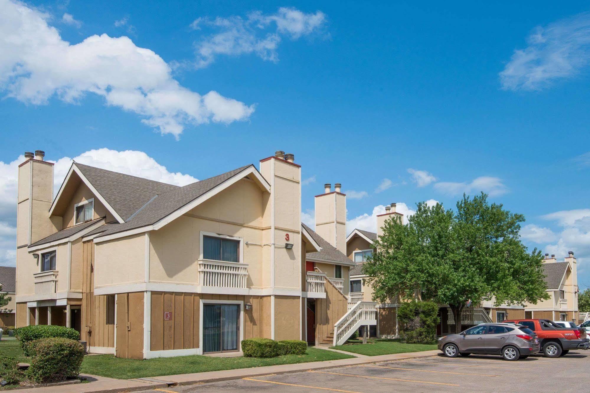 Hawthorn Extended Stay By Wyndham Wichita Exterior foto